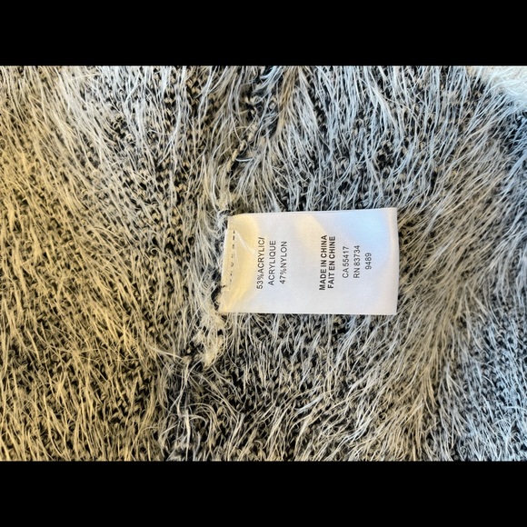 Black and white mohair cardigan sweater - Picture 3 of 4